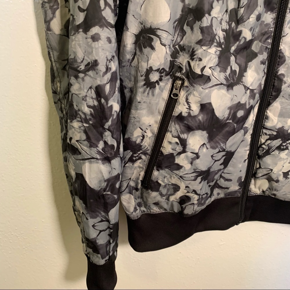 Ideology Full Zip Athletic Black Gray Floral - Picture 5 of 9